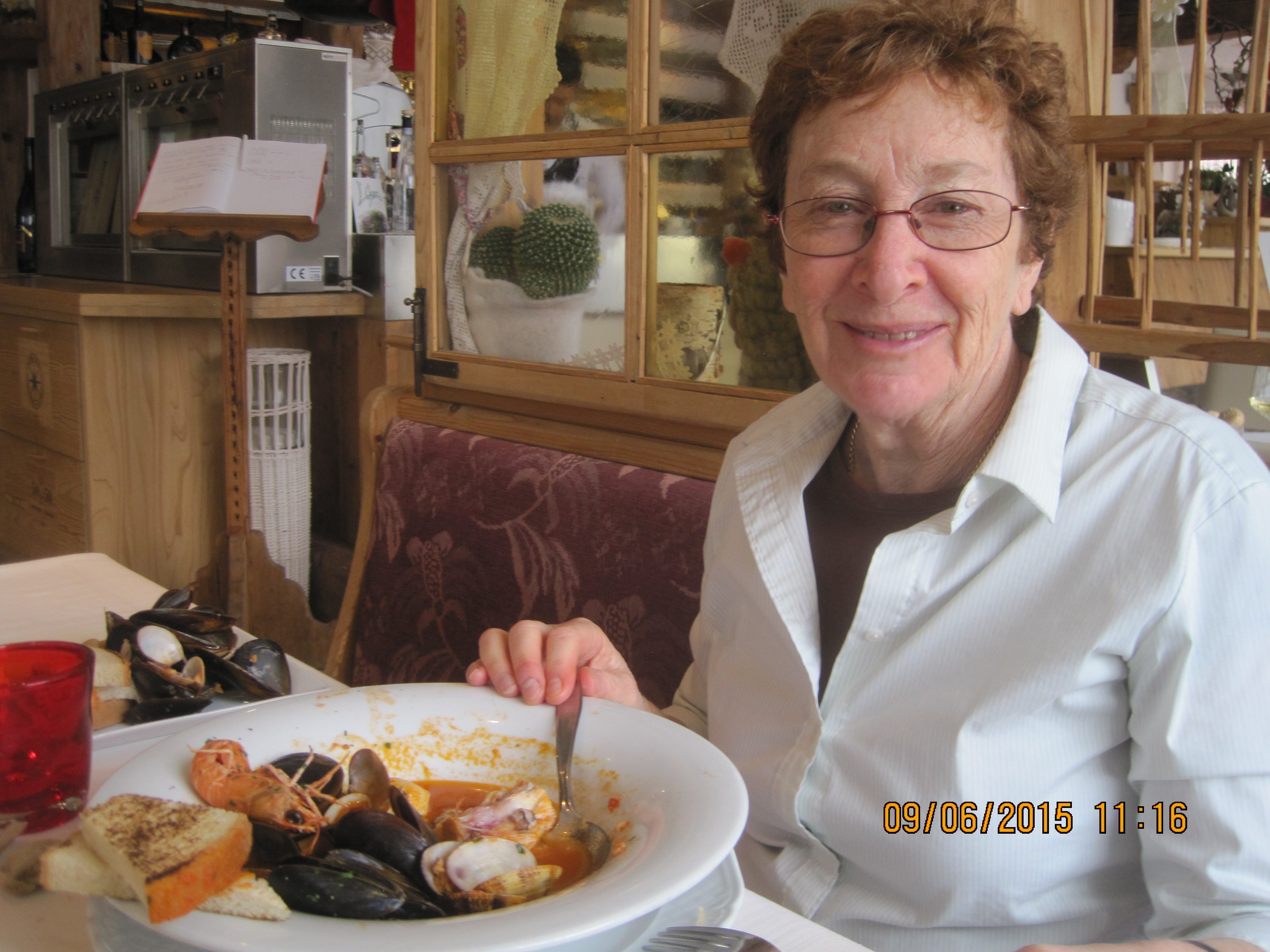 Carol volunteers as chef in Canazei (Trentino-Alto-Adige) restaurant